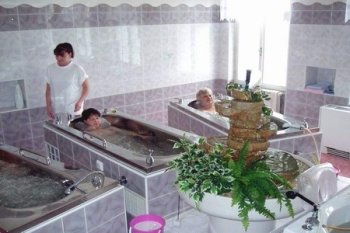 Kúpele Horské lázně Karlova Studánka Kúpeľný dom Bezruč